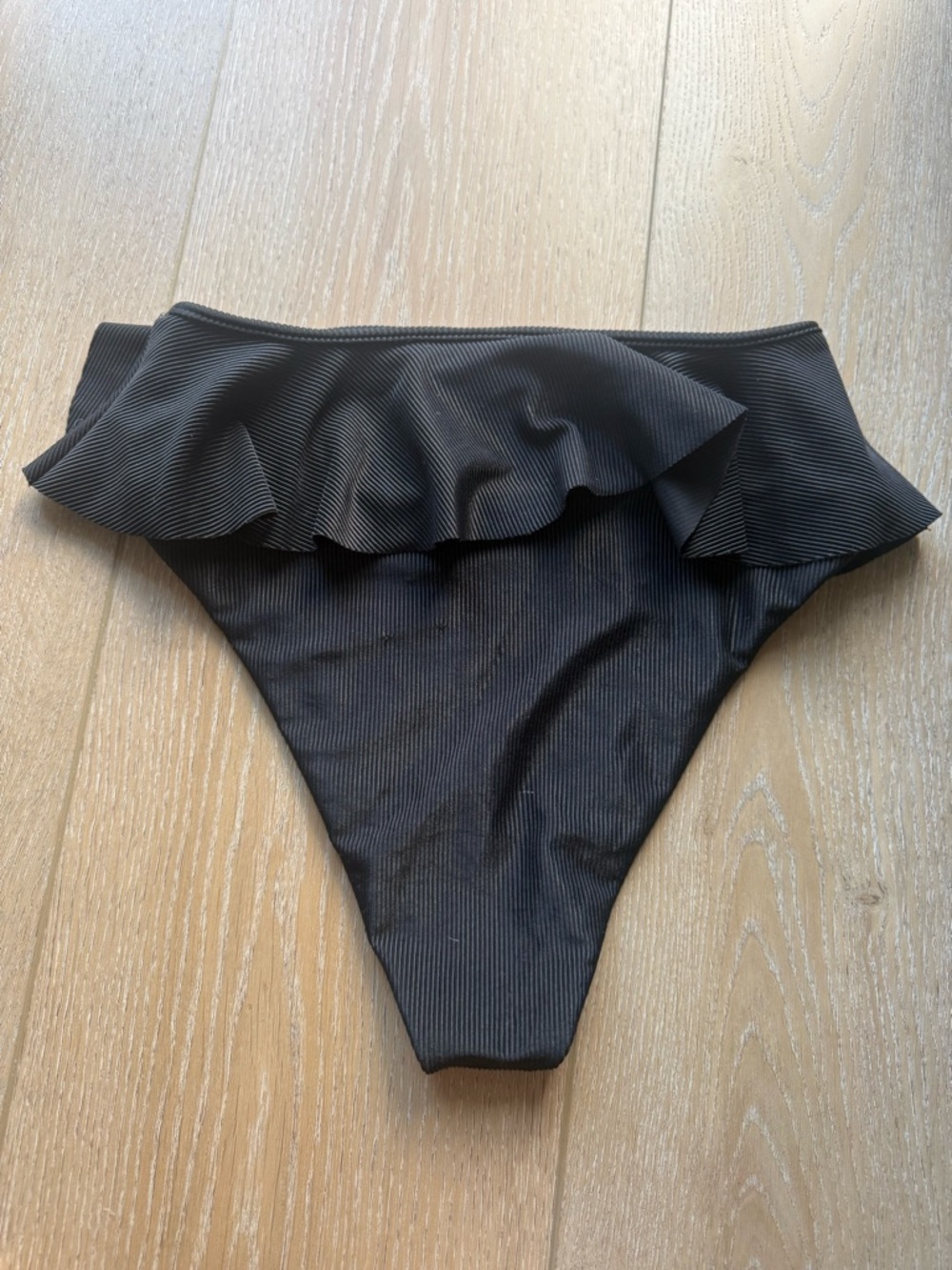 Beach Riot Black Ribbed Swim Top - Picture 3 of 4